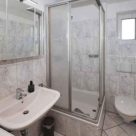 Maike, 3b Apartman